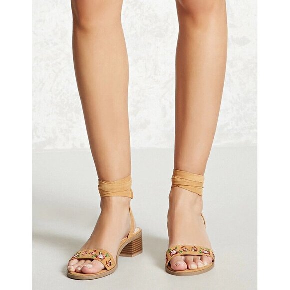 Forever 21 Sz 8.5 Floral Embroidered Faux Suede Leather Wrap Tie Lace Up Sandals - Picture 5 of 12